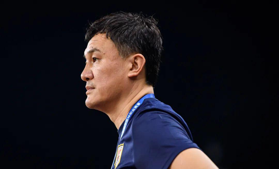 包含山东泰山迎国王杯关键赛，赛后单刀错失，引发热议，临场指挥获称赞的词条-友博网页版